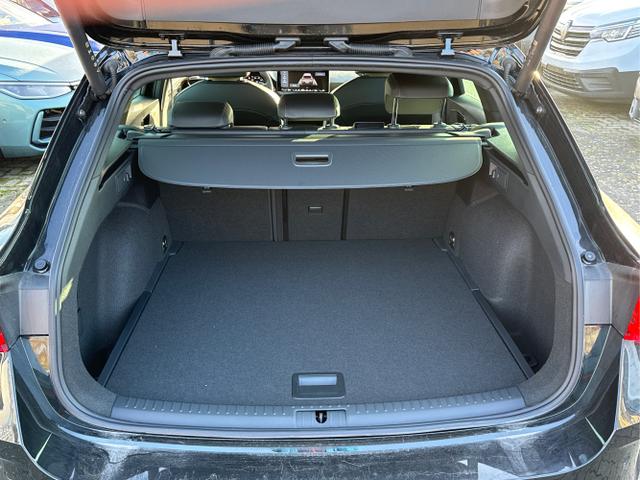 Cupra / Leon Sportstourer / Schwarz / / / ST eHK+KAMERA+SHZ+ACC+LED+18 LM+PDC, Beispielbilder, ggf. teilweise mit Sonderausstattung