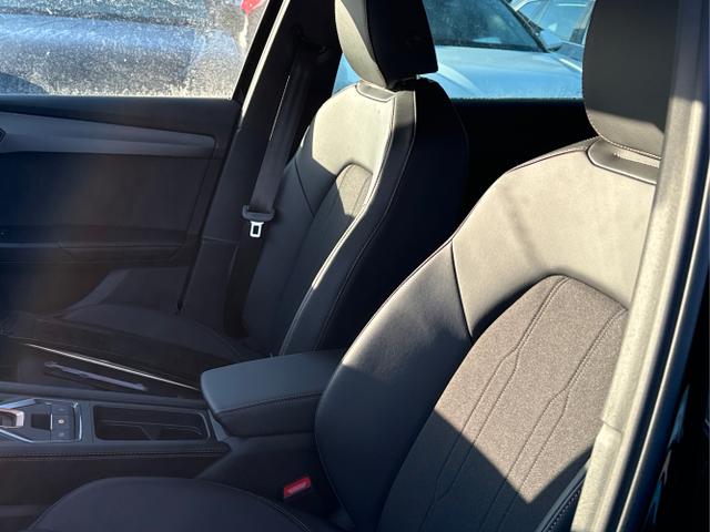 Cupra / Leon Sportstourer / Schwarz / / / ST eHK+KAMERA+SHZ+ACC+LED+18 LM+PDC, Beispielbilder, ggf. teilweise mit Sonderausstattung