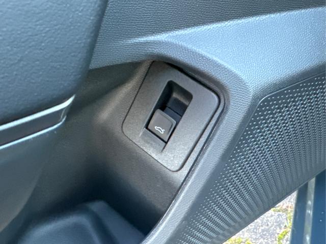 Cupra / Leon Sportstourer / Blau / / / ST eHK+KAMERA+SHZ+ACC+LED+18 LM+PDC