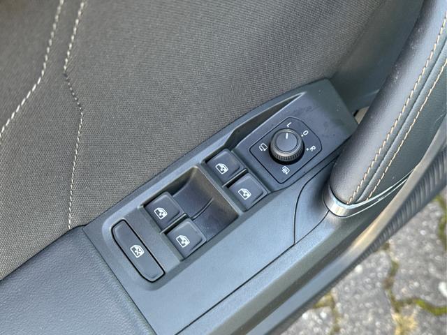 Cupra / Leon Sportstourer / Grau / / / ST eHK+KAMERA+SHZ+ACC+LED+18 LM+PDC, Beispielbilder, ggf. teilweise mit Sonderausstattung