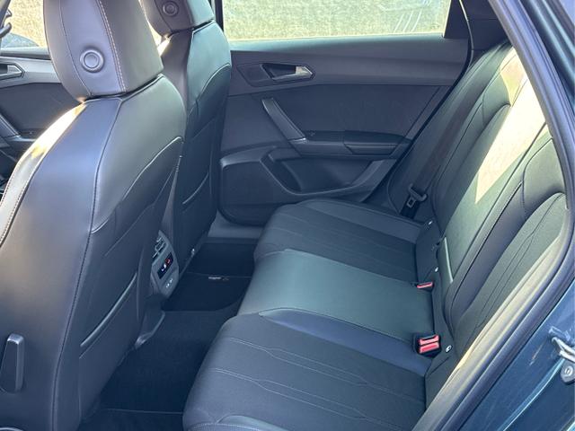 Cupra / Leon Sportstourer / Grau / / / ST eHK+KAMERA+SHZ+ACC+LED+18 LM+PDC, Beispielbilder, ggf. teilweise mit Sonderausstattung