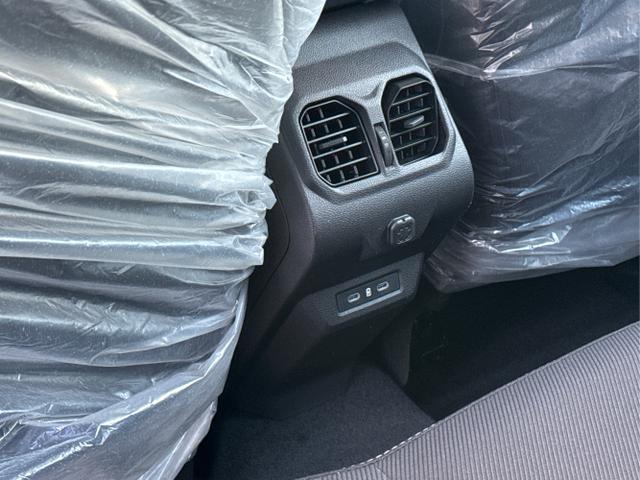 Dacia / Bigster / Grau / / / KAMERA+SHZ+LED+17 ALU, Beispielbilder, ggf. teilweise mit Sonderausstattung