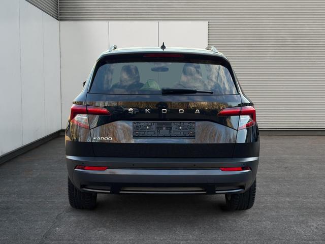 Skoda / Karoq / Schwarz / / / Karoq 2.0 TDI Style *AHK*LED*NAVI*ACC*E-HECK*
