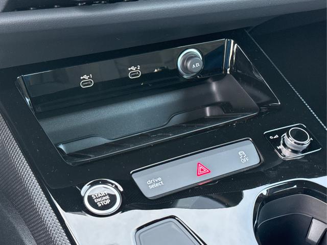 Audi / A5 / / / / quattro NAVI+EL. HECKKL.+PDC+LED+17 LM, Beispielbilder, ggf. teilweise mit Sonderausstattung