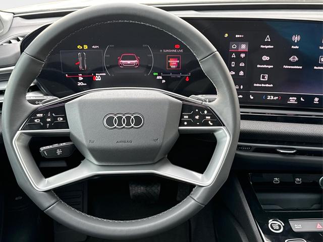 Audi / A5 / / / / quattro NAVI+EL. HECKKL.+PDC+LED+17 LM