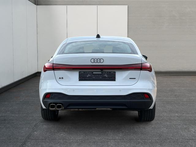 Audi / A5 / / / / quattro NAVI+EL. HECKKL.+PDC+LED+17 LM