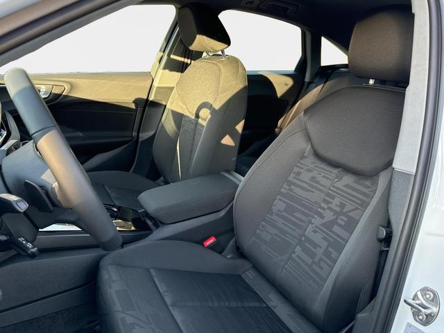 Audi / A5 / / / / quattro NAVI+EL. HECKKL.+PDC+LED+17 LM