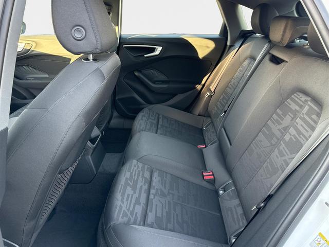 Audi / A5 / / / / quattro NAVI+EL. HECKKL.+PDC+LED+17 LM