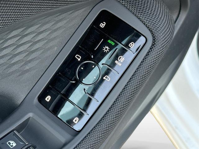 Audi / A5 / / / / quattro NAVI+EL. HECKKL.+PDC+LED+17 LM