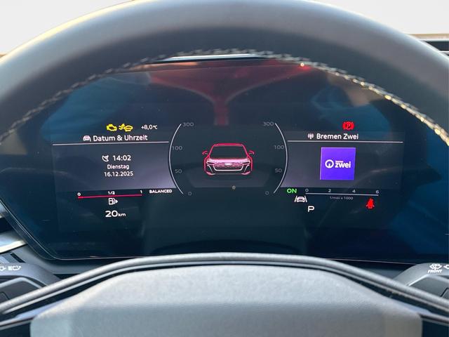 Audi / A5 / / / / quattro NAVI+EL. HECKKL.+PDC+LED+17 LM