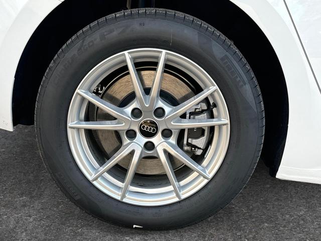 Audi / A5 / / / / quattro NAVI+EL. HECKKL.+PDC+LED+17 LM