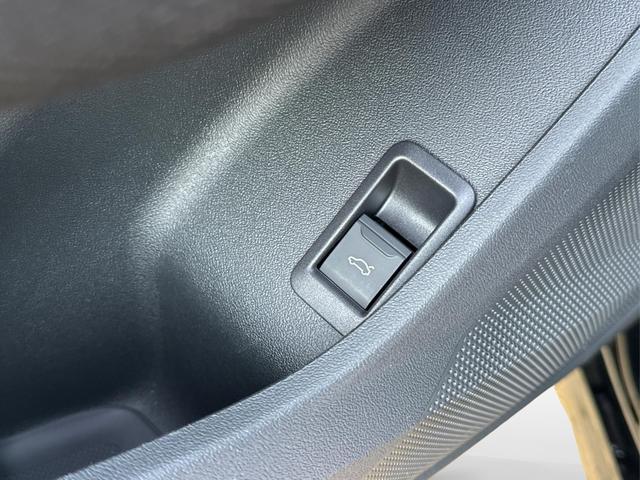 Audi / A5 / / / / quattro NAVI+EL. HECKKL.+PDC+LED+17 LM, Beispielbilder, ggf. teilweise mit Sonderausstattung