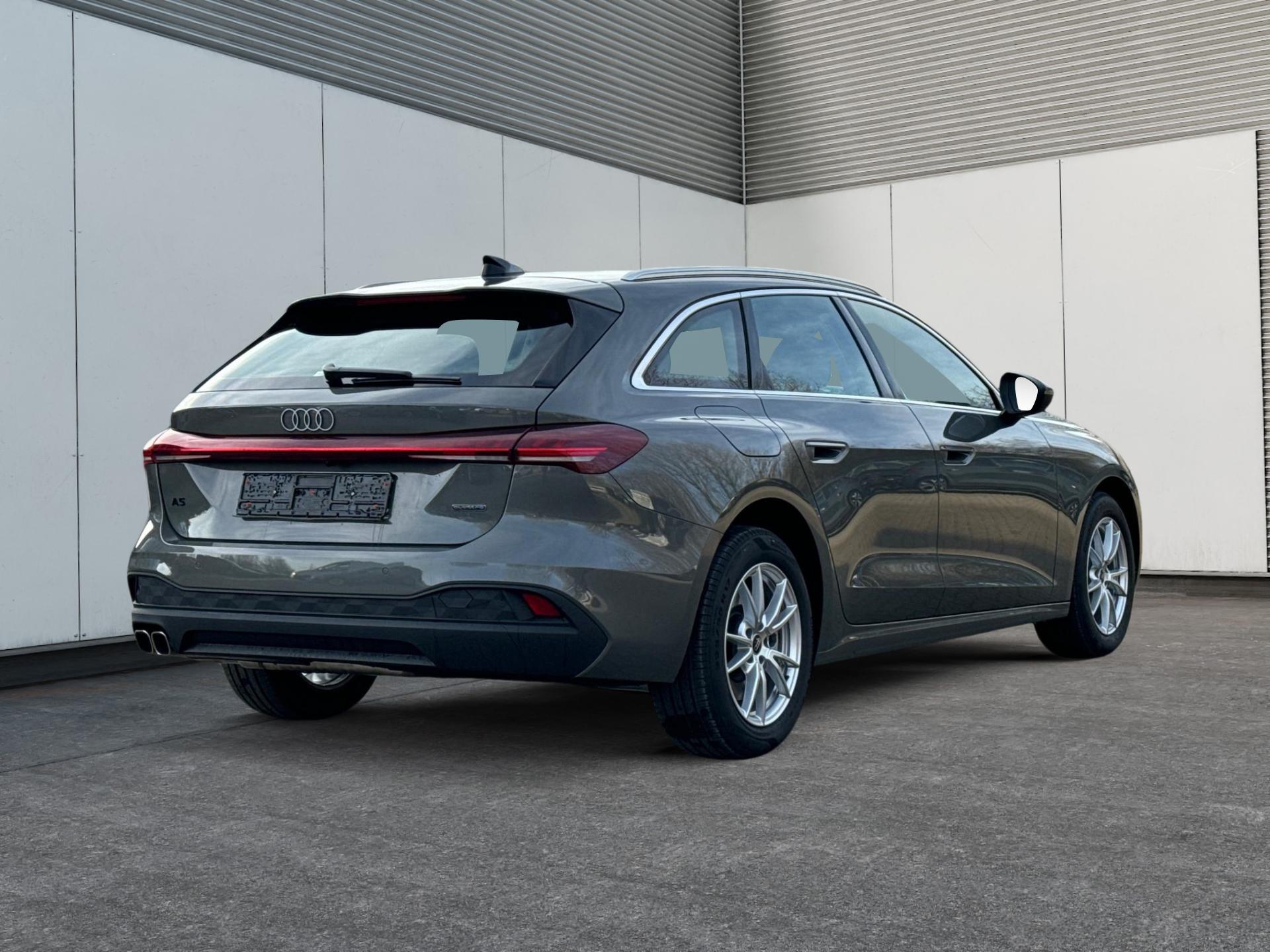 Audi / A5 Avant /  /  /  / quattro NAVI+PDC+SHZ+EL. HECKKL.