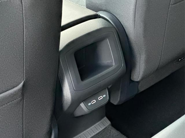 Volkswagen / T-Cross / Grau / / / KAMERA+IQ-LIGHT+SUNSET+PDC+SHZ+18 LM, Beispielbilder