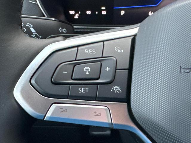 Volkswagen / T-Cross / Grau / / / KAMERA+IQ-LIGHT+SUNSET+PDC+SHZ+18 LM, Beispielbilder