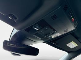 Volkswagen T-Cross R-Line AHK+KAMERA+IQ-LIGHT+SUNSET+PDC+18 LM 