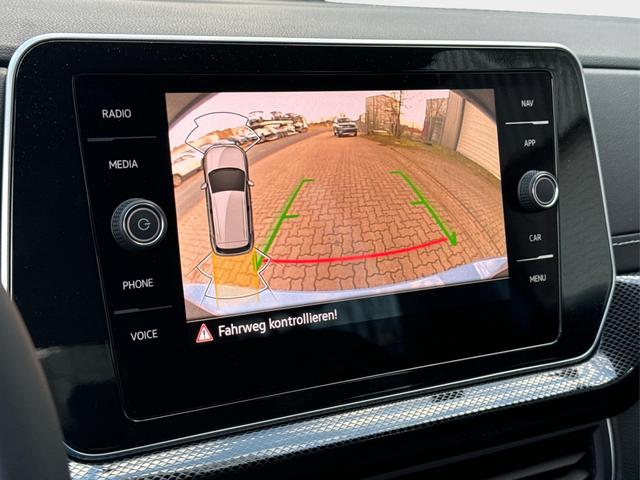 Volkswagen / T-Cross / Blau / / / KAMERA+IQ-LIGHT+SUNSET+PDC+SHZ+18 LM, Beispielbilder, ggf. teilweise mit Sonderausstattung