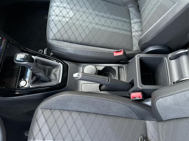 Volkswagen / T-Cross / Blau / / / KAMERA+IQ-LIGHT+SUNSET+PDC+SHZ+18 LM, Beispielbilder, ggf. teilweise mit Sonderausstattung