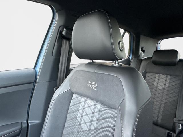 Volkswagen / T-Cross / Blau / / / KAMERA+IQ-LIGHT+SUNSET+PDC+SHZ+18 LM, Beispielbilder, ggf. teilweise mit Sonderausstattung