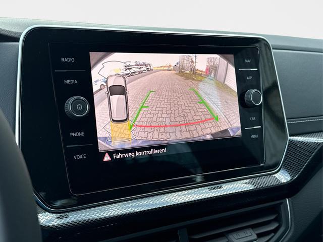Volkswagen / T-Cross / Schwarz / / / AHK+KAMERA+IQ-LIGHT+SUNSET+PDC+18 LM, Beispielbilder, ggf. teilweise mit Sonderausstattung