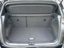 Volkswagen T-Cross R-Line AHK+KAMERA+IQ-LIGHT+SUNSET+PDC+18 LM 