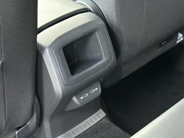 Volkswagen / T-Cross / Schwarz / / / AHK+KAMERA+IQ-LIGHT+SUNSET+PDC+18 LM, Beispielbilder, ggf. teilweise mit Sonderausstattung