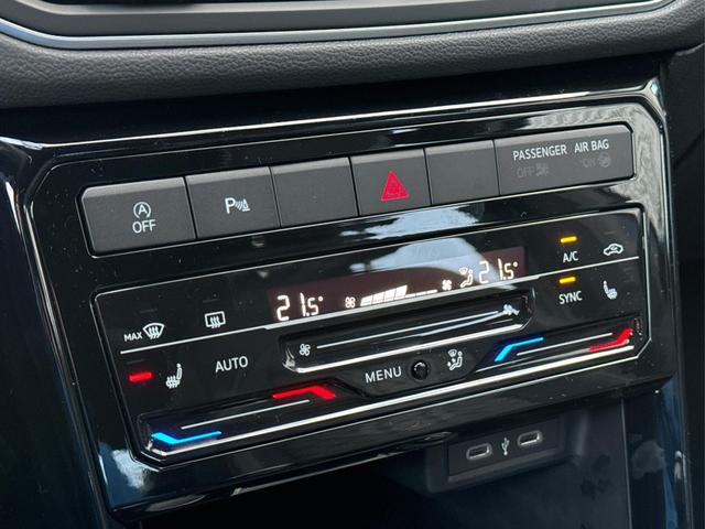 Volkswagen / T-Cross / Schwarz / / / AHK+KAMERA+IQ-LIGHT+SUNSET+PDC+18 LM, Beispielbilder, ggf. teilweise mit Sonderausstattung