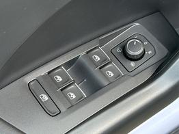 Volkswagen T-Cross R-Line AHK+KAMERA+IQ-LIGHT+SUNSET+PDC+18 LM 