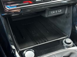 Volkswagen T-Cross R-Line AHK+KAMERA+IQ-LIGHT+SUNSET+PDC+18 LM 