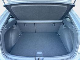 Volkswagen Taigo R-Line MATRIX+Keyless+KAMERA+18"ALU+ACC+SHZ 