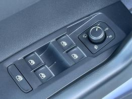 Volkswagen Taigo R-Line MATRIX+Keyless+KAMERA+18"ALU+ACC+SHZ 