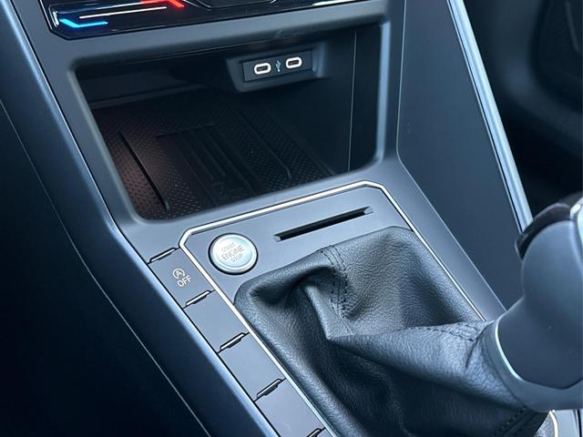 Volkswagen / Taigo / Silber / / / MATRIX+Keyless+KAMERA+18ALU+ACC+SHZ, Beispielbilder, ggf. teilweise mit Sonderausstattung