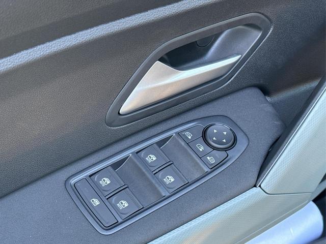 Dacia / Bigster / Gr&uuml;n / / / PANO+NAVI+ARKAMYS+KAMERA+SHZ+LED+18 ALU