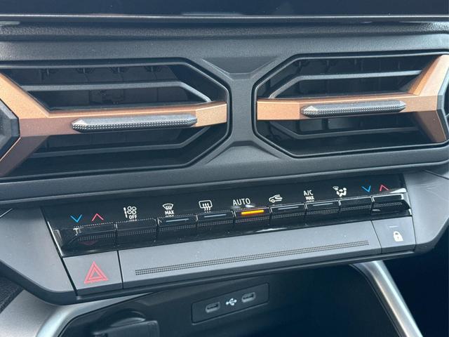 Dacia / Bigster / Grau / / / PANO+NAVI+ARKAMYS+KAMERA+SHZ+LED+18 ALU