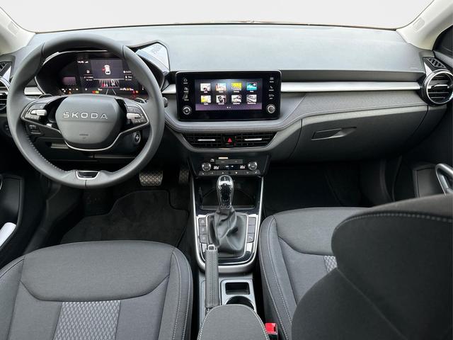 Skoda / Fabia / / / / DSG+5J GARANTIE+KAMERA+KESSY+LED