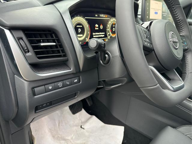 Nissan / Qashqai / Grau / / / FACELIFT+360&deg;KAMERA+ACC+PDC+EL. HECKKL. 