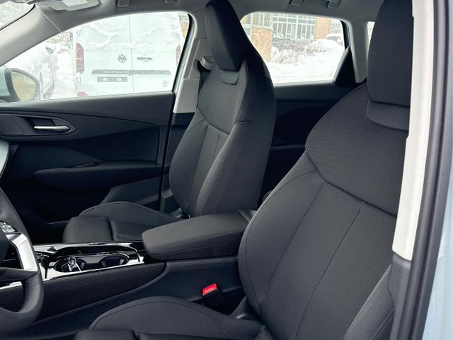 Audi / Q3 / Grau / / / AHK+NAVI+KAMERA+PDC+EL.HECKKL.+LED