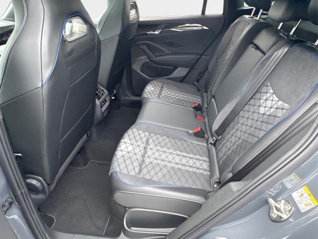 Volkswagen / Tiguan / Grau / / / PLUG-IN+PANO+AHK+HD MATRIX+NAVI+BLACK STYLE+20 LM+ACC