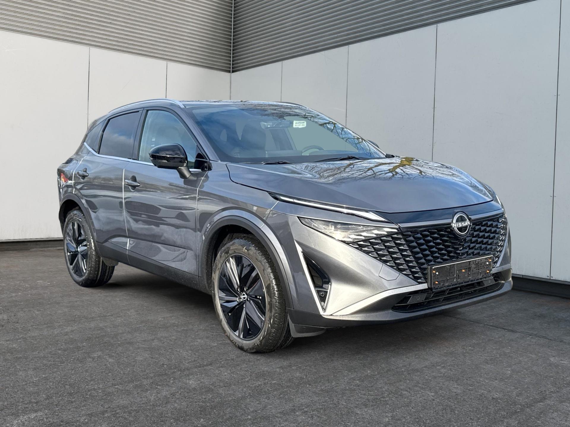 Nissan / Qashqai / Gelb /  /  / 