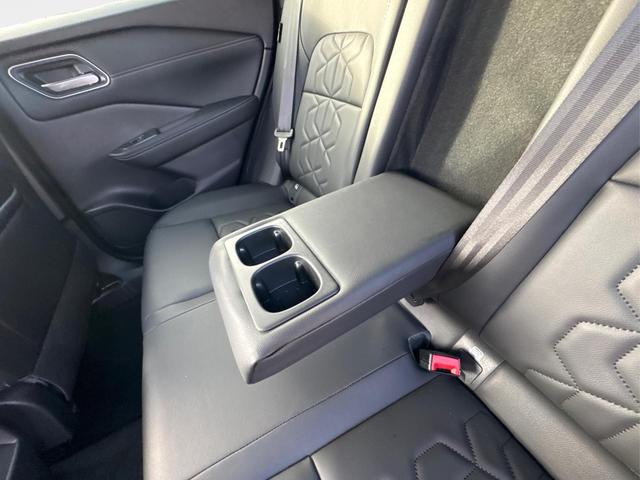 Nissan / Qashqai / Gelb / / / 