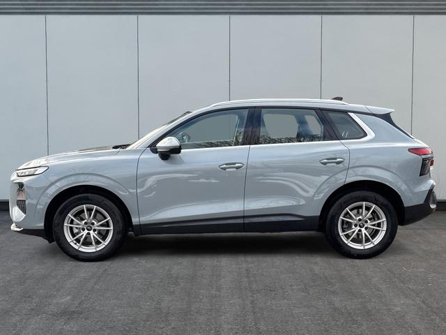 Audi / Q3 / Gelb / / / 