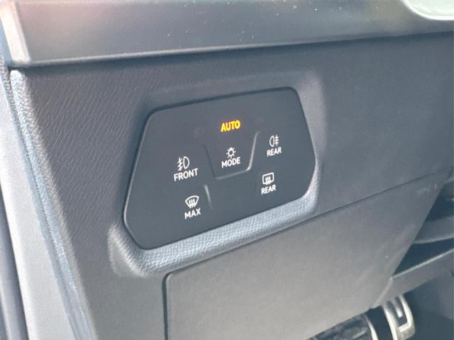 Cupra / Leon Sportstourer / Gelb / / / 