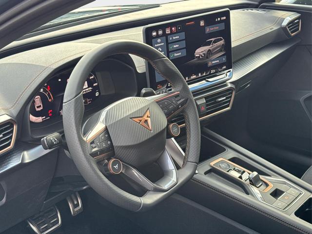 Cupra / Leon Sportstourer / Gelb / / / 