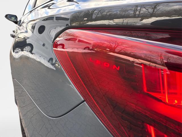 Cupra / Leon Sportstourer / Gelb / / / 