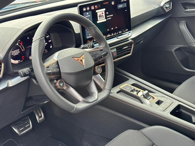 Cupra / Leon Sportstourer / Gelb / / / 