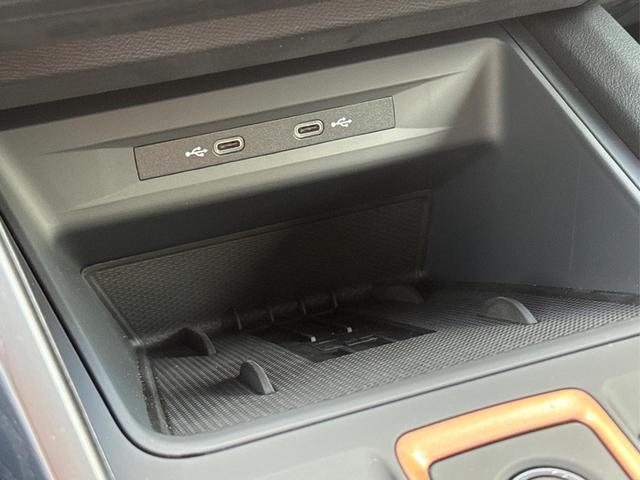 Cupra / Leon Sportstourer / Gelb / / / 