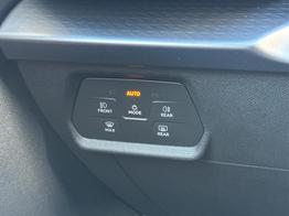 Cupra Leon Sportstourer ST eHK+KAMERA+SHZ+ACC+LED+18" LM+PDC 