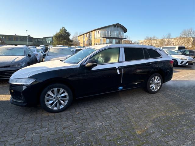 Skoda / Superb Combi / / / / DSG+AHK+NAVI+EL. HECKKL.+SHZ V+H+KAMERA+LED, Beispielbilder, ggf. teilweise mit Sonderausstattung