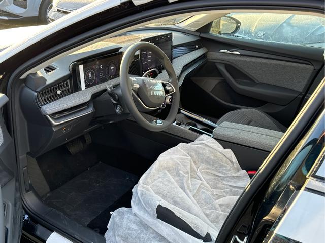 Skoda / Superb Combi / / / / DSG+AHK+NAVI+EL. HECKKL.+SHZ V+H+KAMERA+LED, Beispielbilder