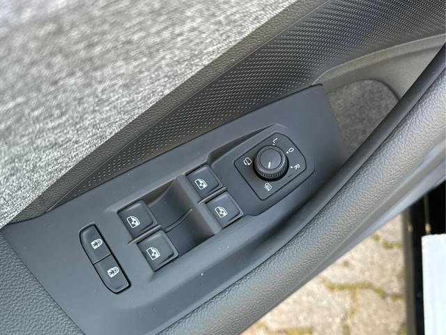 Skoda / Superb Combi / / / / DSG+AHK+NAVI+EL. HECKKL.+SHZ V+H+KAMERA+LED, Beispielbilder